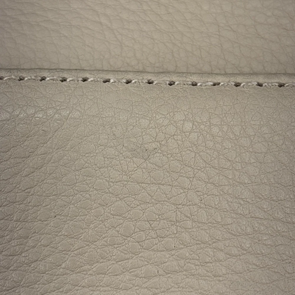 Calvin Klein Pebbled Leather Peach Chain Crossbody Purse Gold Lock Charm‎ EUC - Picture 11 of 16